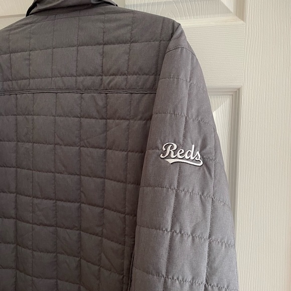 Cincinnati Reds Jacket - Picture 2 of 6